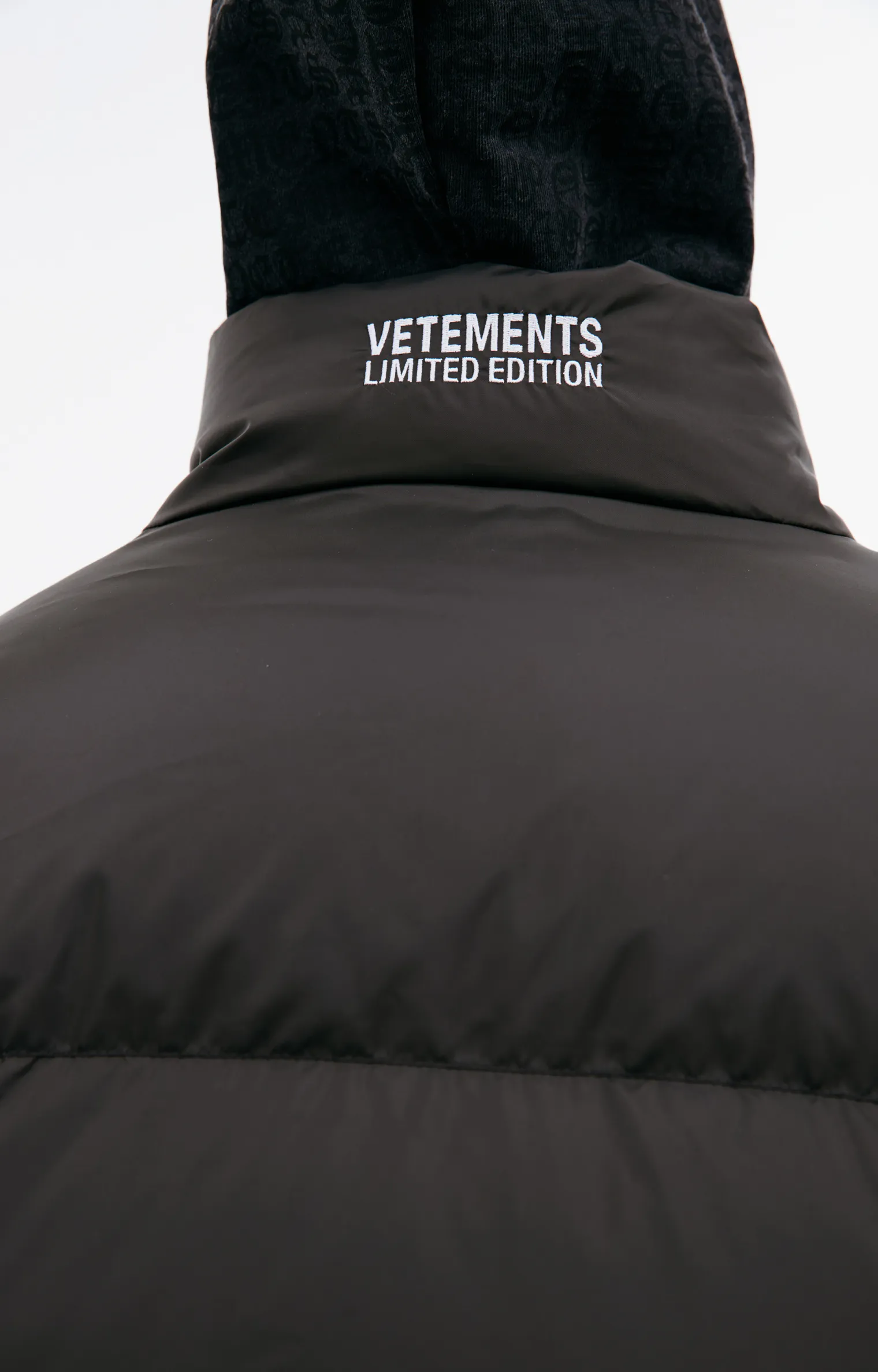 Cropped down jacket VETEMENTS