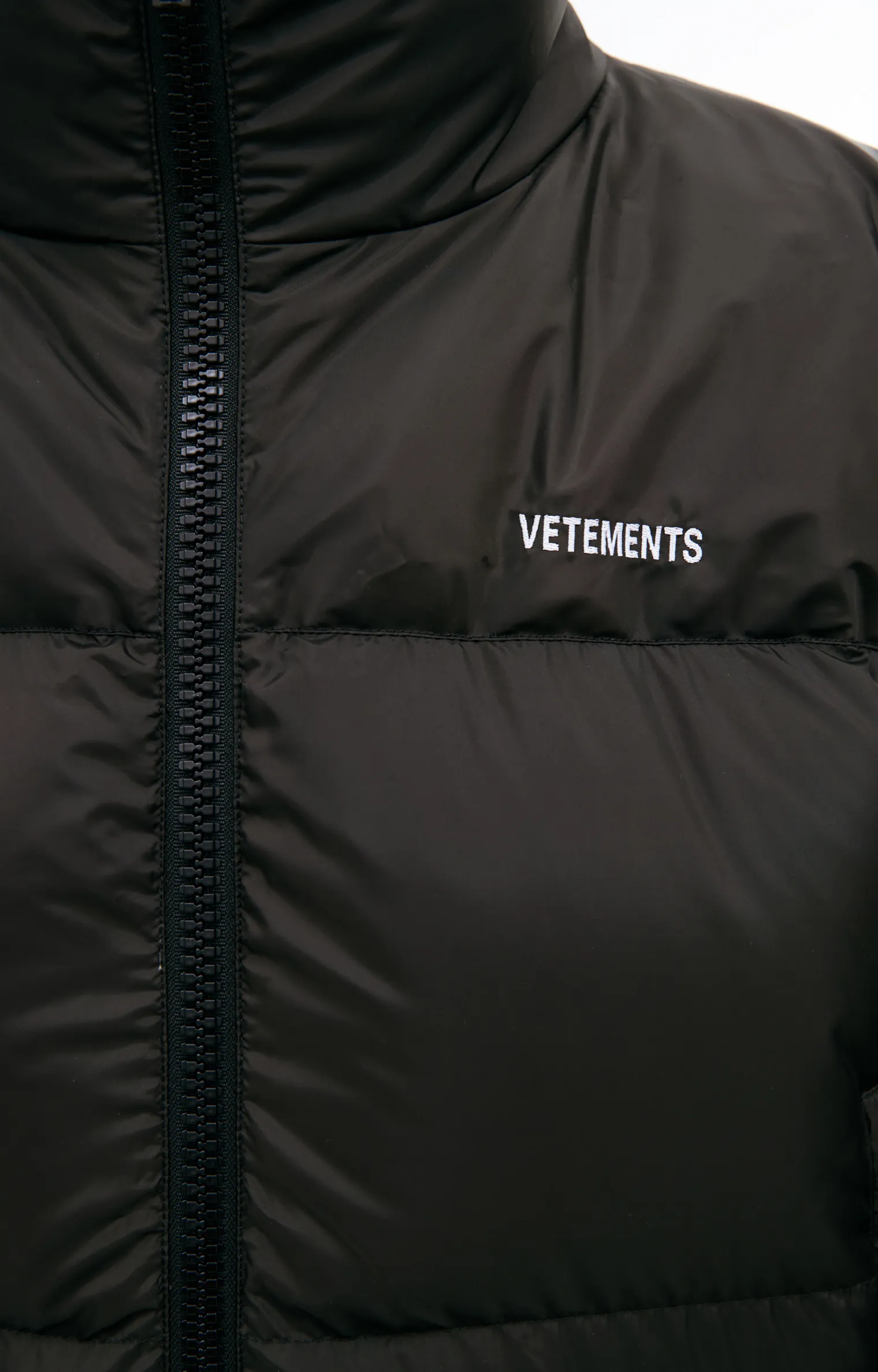 Cropped down jacket VETEMENTS