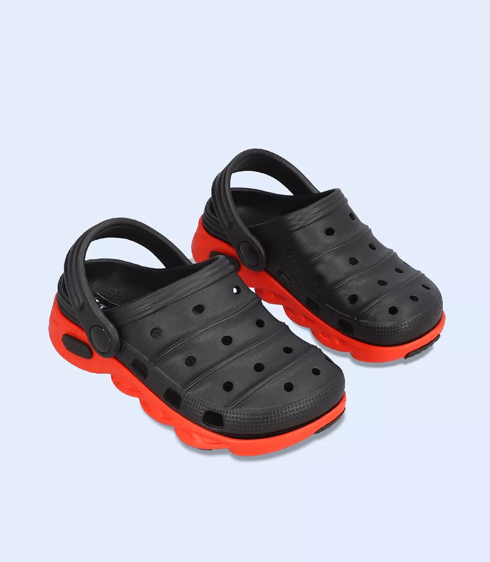 KB0058-BLACK-Boys Casual Crocs