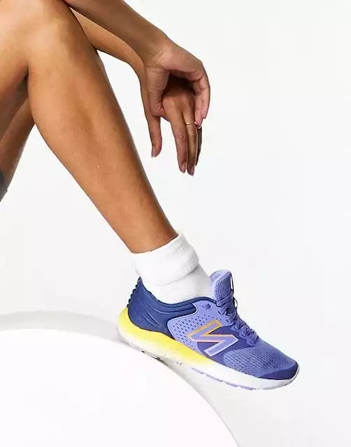 New Balance Purple Sneaker - W520HB7