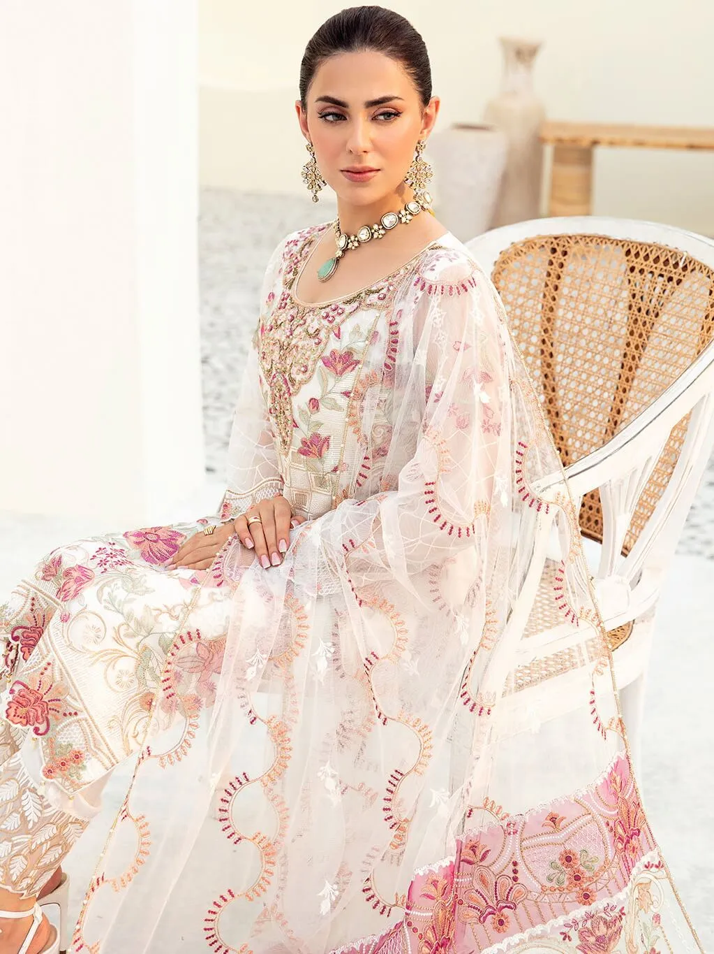 Ramsha Minhal Vol-09 Embroidered Organza Unstitched 3Pc Suit M-907