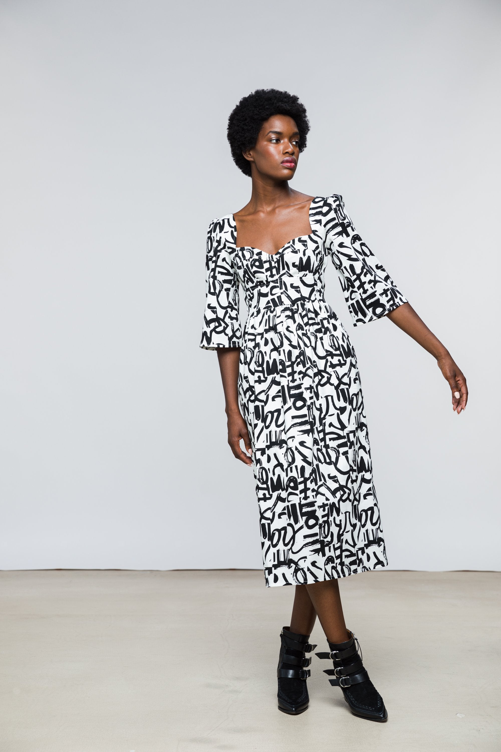 Suzan Dress / Milk + Black Brushstroke Cotton