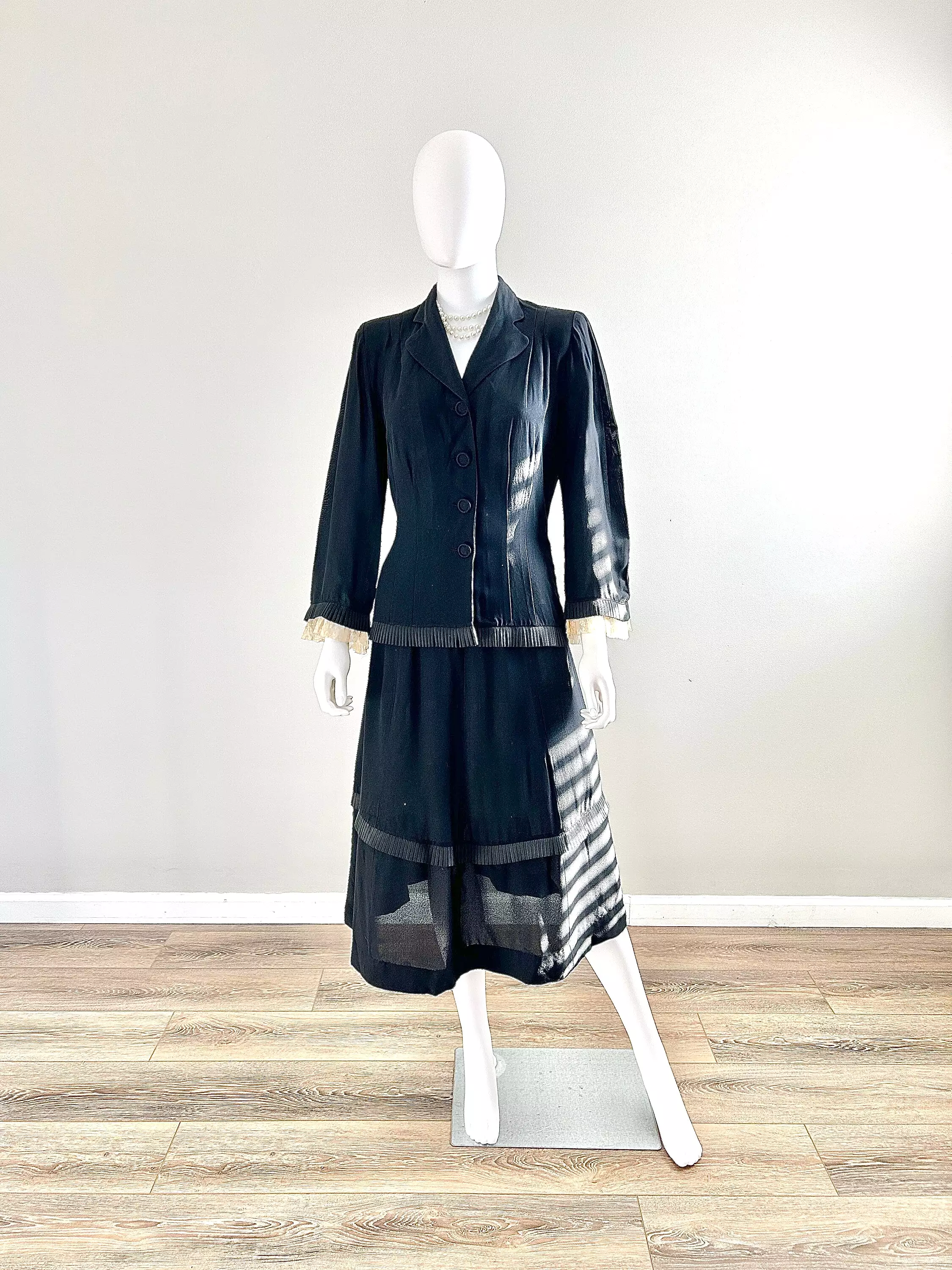 Vintage Early 1940s Black Rayon Skirt Suit / 40s Skirt and Blazer / Size S M